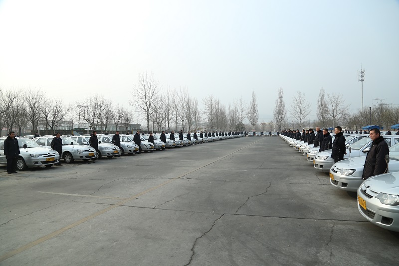 远大驾校教练车